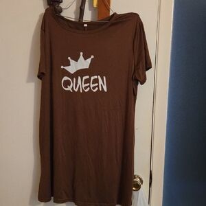 Brown T-Shirt with Queen Print
